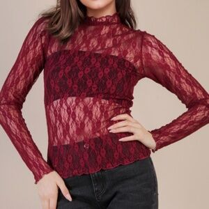 NWT New In burgandy lace top